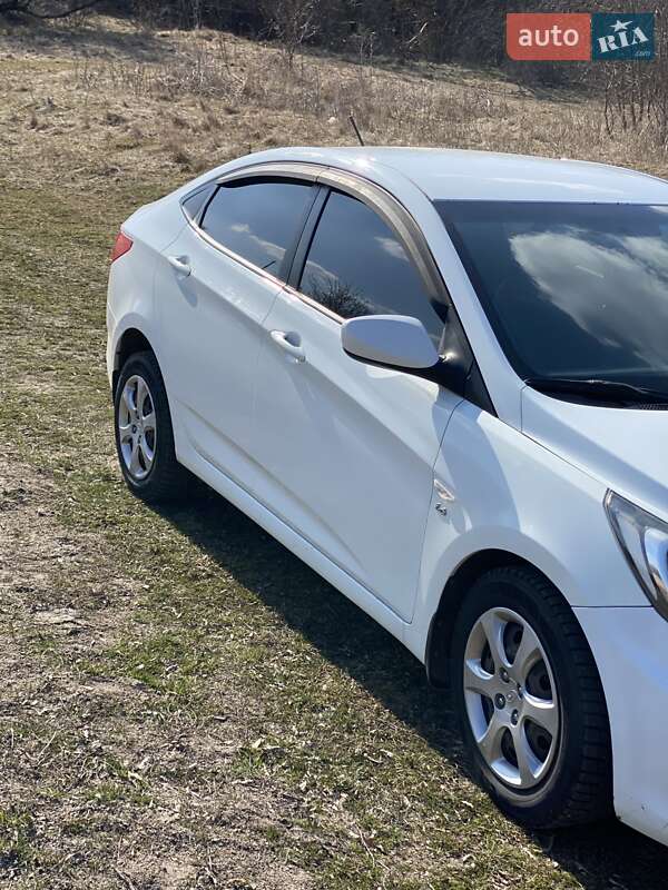 Седан Hyundai Accent 2012 в Кропивницькому