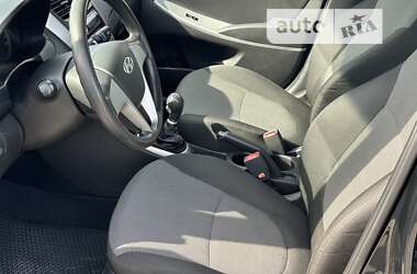 Седан Hyundai Accent 2014 в Сумах