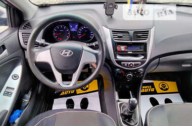 Седан Hyundai Accent 2013 в Мукачево