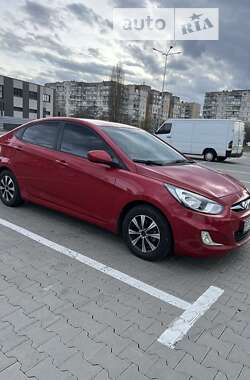 Седан Hyundai Accent 2015 в Києві