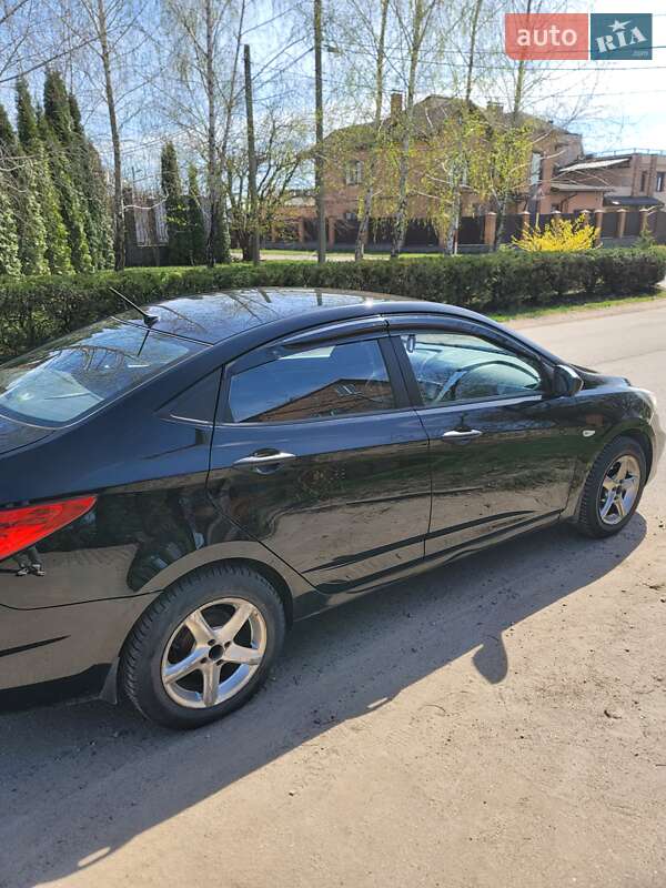 Хетчбек Hyundai Accent 2011 в Києві фото 16 Хетчбек Hyundai Accent 2011 в Києві