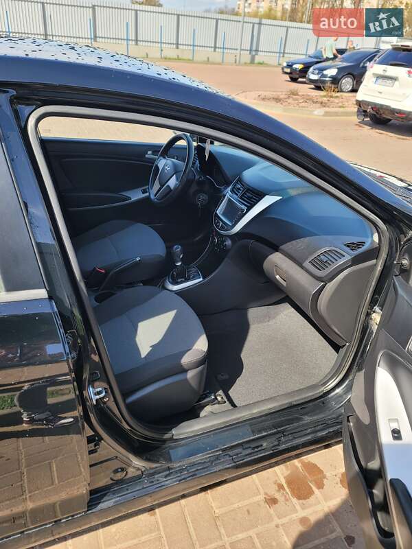 Хетчбек Hyundai Accent 2011 в Києві фото 41 Хетчбек Hyundai Accent 2011 в Києві