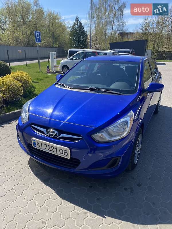 Hyundai Accent 2012