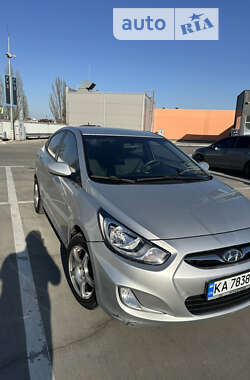 Седан Hyundai Accent 2012 в Киеве