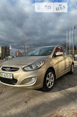 Седан Hyundai Accent 2012 в Львові