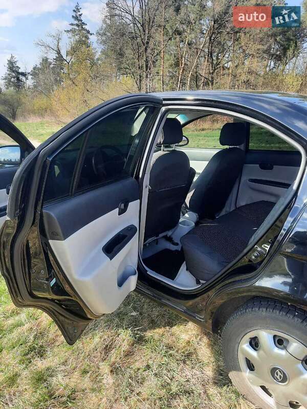 Седан Hyundai Accent 2008 в Сумах