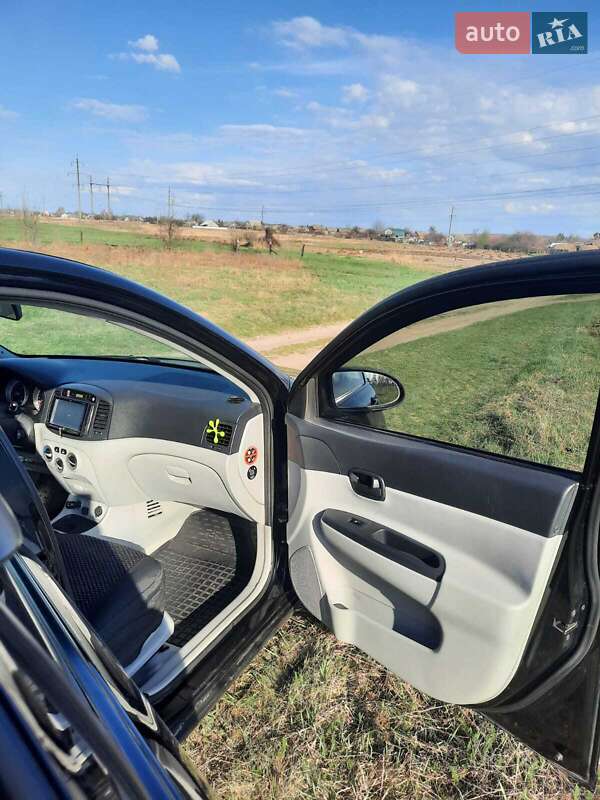 Седан Hyundai Accent 2008 в Сумах