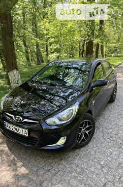 Седан Hyundai Accent 2012 в Черновцах