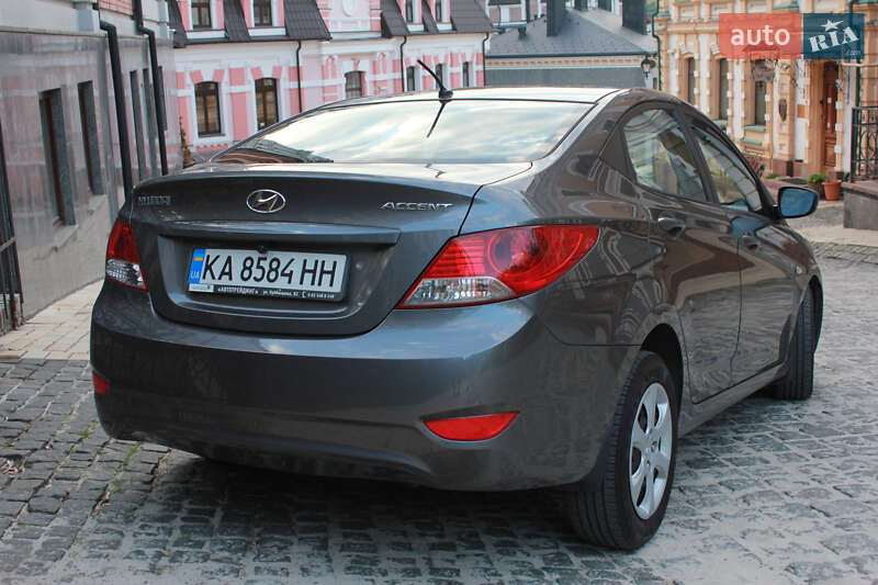 Седан Hyundai Accent 2011 в Киеве