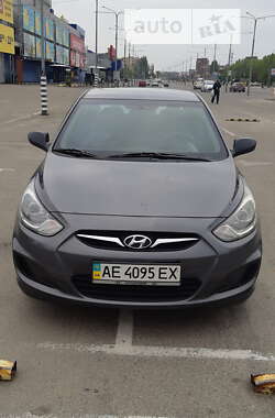 Седан Hyundai Accent 2012 в Днепре