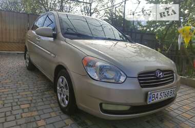 Седан Hyundai Accent 2006 в Первомайске