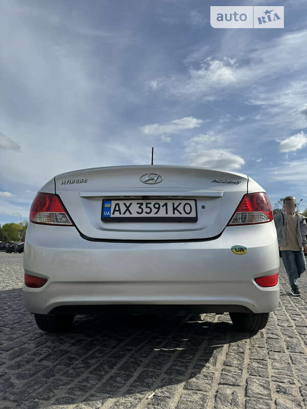 Седан Hyundai Accent 2012 в Харькове