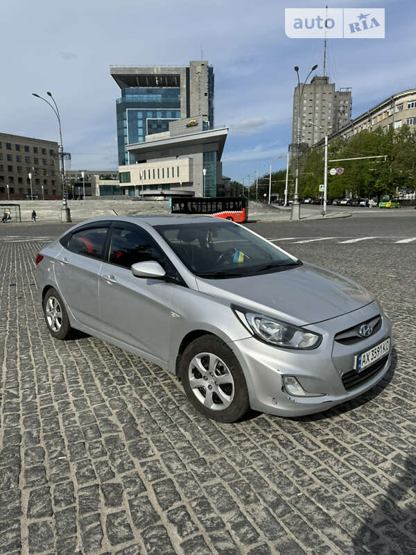 Седан Hyundai Accent 2012 в Харькове