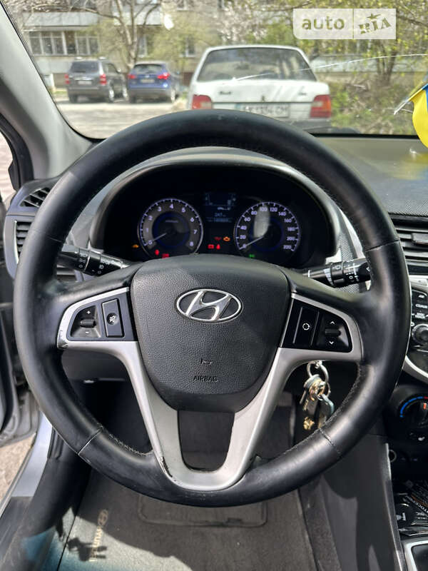 Седан Hyundai Accent 2012 в Харькове