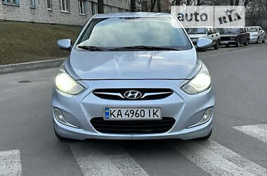 Седан Hyundai Accent 2012 в Путивлі