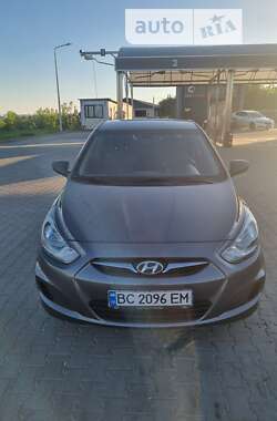 Седан Hyundai Accent 2013 в Львове