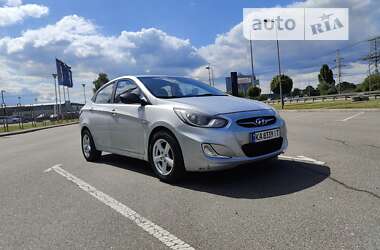 Седан Hyundai Accent 2011 в Киеве