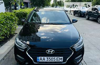 Седан Hyundai Accent 2017 в Киеве