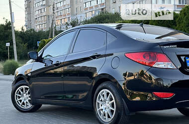 Седан Hyundai Accent 2011 в Смілі