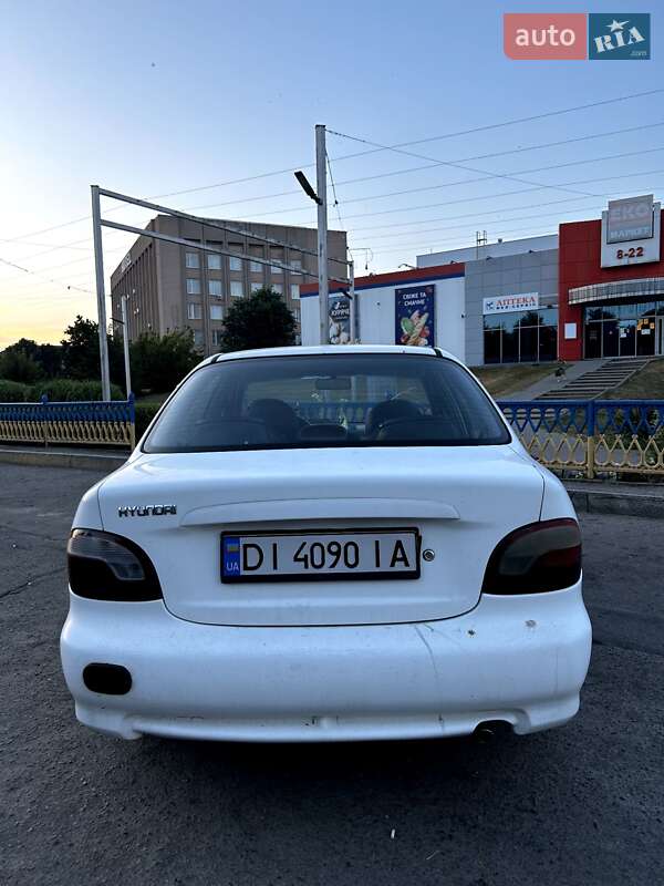 Седан Hyundai Accent 1998 в Черкасах