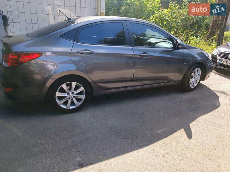 Седан Hyundai Accent 2012 в Києві