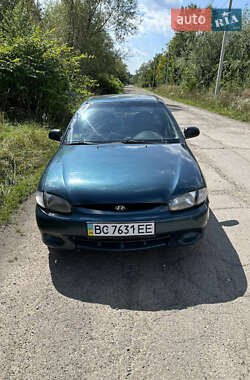 Седан Hyundai Accent 1998 в Львове