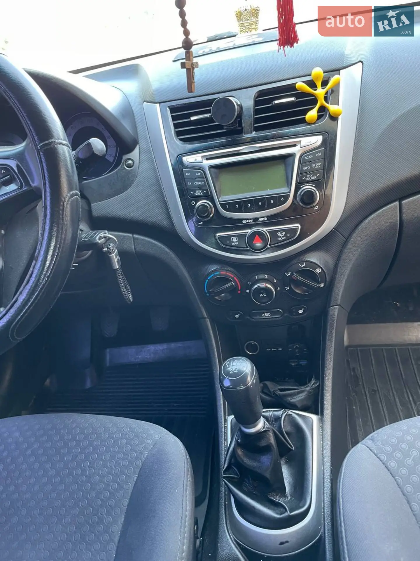 2012 Hyundai Accent - мініатюра 10