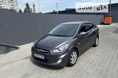 Седан Hyundai Accent 2011 в Житомирі