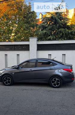 Седан Hyundai Accent 2013 в Николаеве