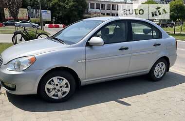 Седан Hyundai Accent 2008 в Ужгороде