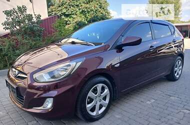 Хэтчбек Hyundai Accent 2013 в Днепре