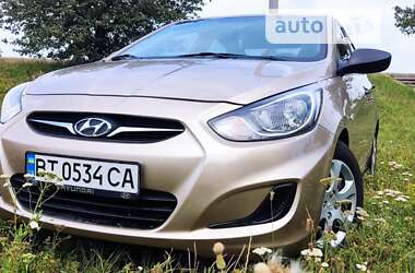 Седан Hyundai Accent 2013 в Виннице