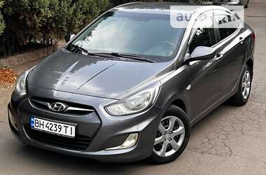 Седан Hyundai Accent 2012 в Одесі