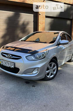 Седан Hyundai Accent 2011 в Киеве