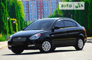 Седан Hyundai Accent 2009 в Днепре