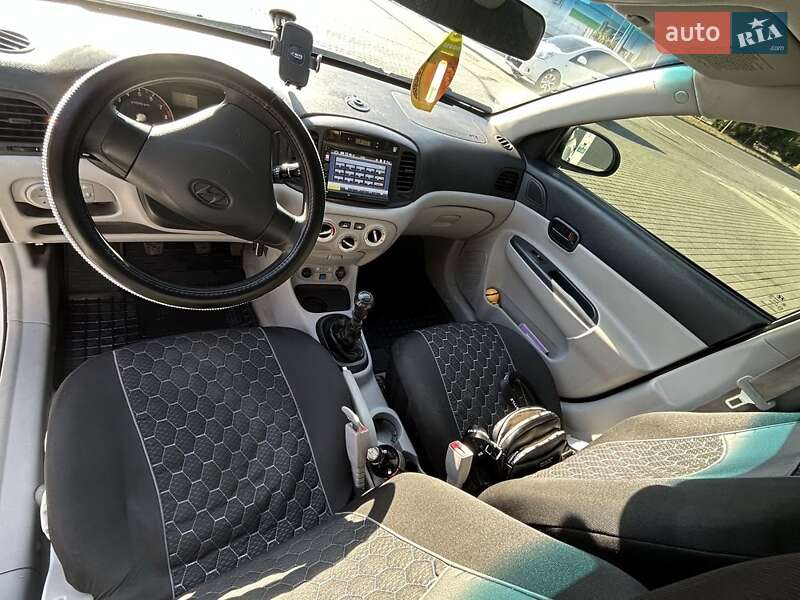 Седан Hyundai Accent 2008 в Кропивницком