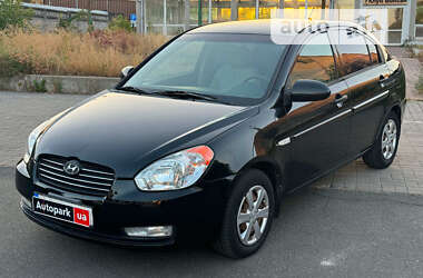 Седан Hyundai Accent 2008 в Киеве