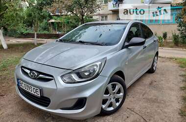 Седан Hyundai Accent 2013 в Білгороді-Дністровському