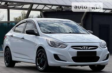 Седан Hyundai Accent 2013 в Запорожье