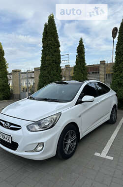 Седан Hyundai Accent 2013 в Харкові