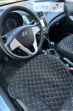 Седан Hyundai Accent 2011 в 