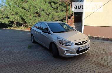 Седан Hyundai Accent 2011 в Дніпрі