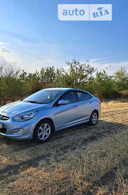 Седан Hyundai Accent 2011 в Кривому Розі