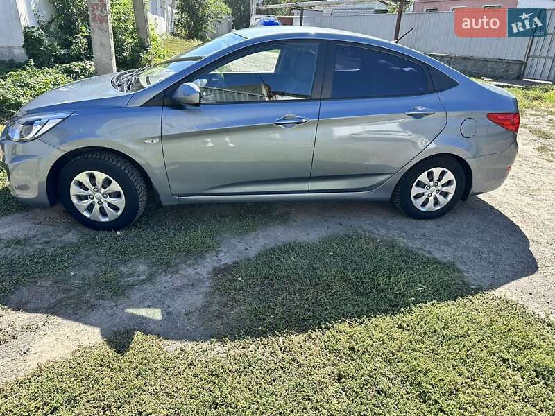 Седан Hyundai Accent 2018 в Решетиловке