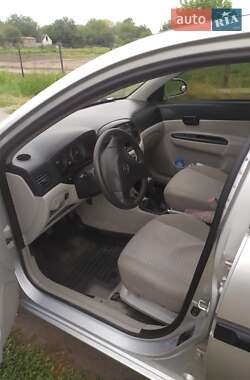 Седан Hyundai Accent 2008 в Гребінці