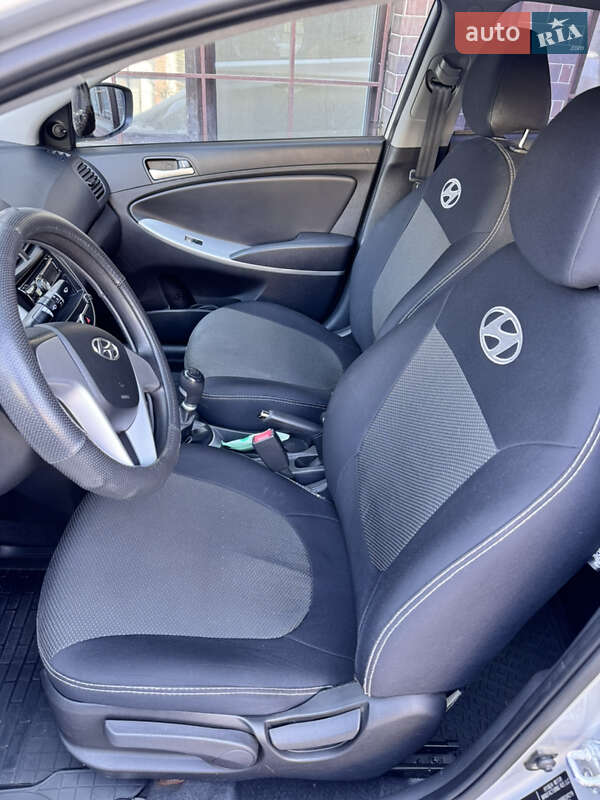 Седан Hyundai Accent 2011 в Києві