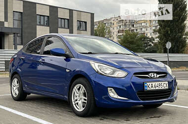 Седан Hyundai Accent 2012 в Киеве