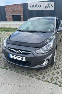 Седан Hyundai Accent 2013 в Хмельницком