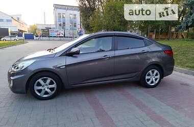 Седан Hyundai Accent 2014 в Тернополі