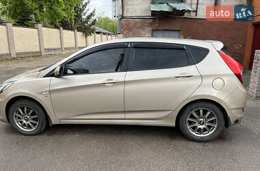 Хетчбек Hyundai Accent 2012 в 